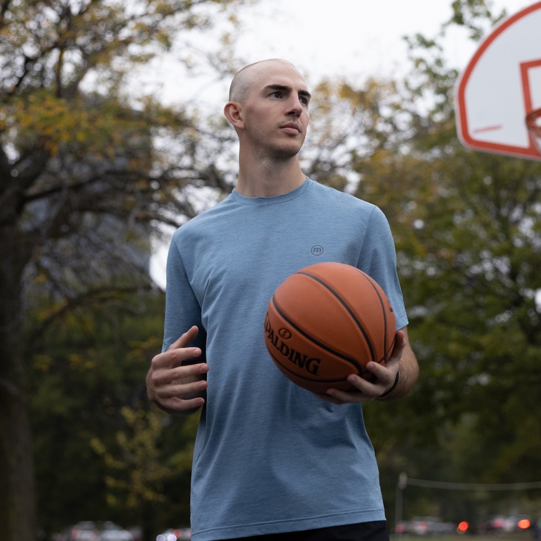 NBA Player Alex Caruso's Holiday Gift Picks Are a Slam Dunk for Guys